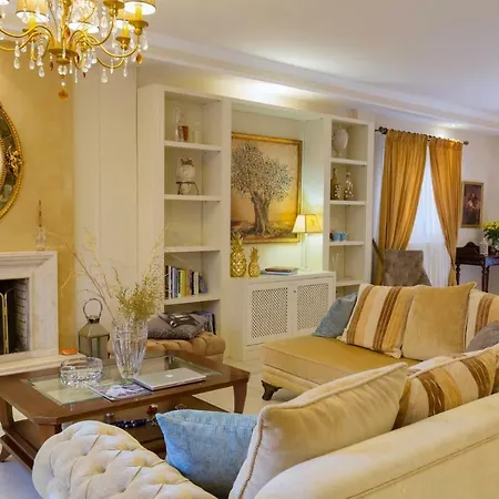 Maison Holiday home *