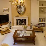 Maison *