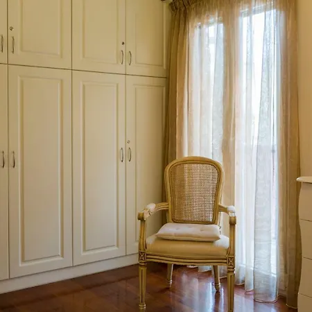 Maison *